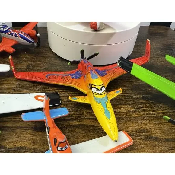 Disney Pixar Planes 1:55 - Lot of 6 Damaged Planes - Read Description - Picture 5 of 8